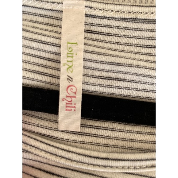 Striped blouse with slit arms, size large. - Picture 5 of 5